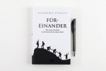 Füreinander